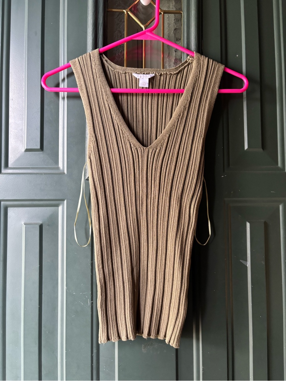 Cache Ribbed V-Neck Sleeveless Camisole in Brown